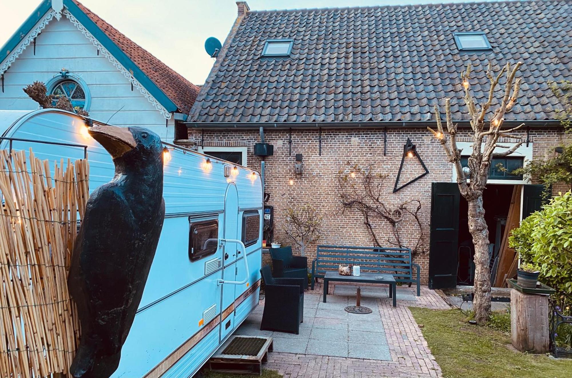 Caravan Stadstuin Goedereede Let Op De Badkamer Moet Met Andere Gasten Gedeeld Worden Bagian luar foto